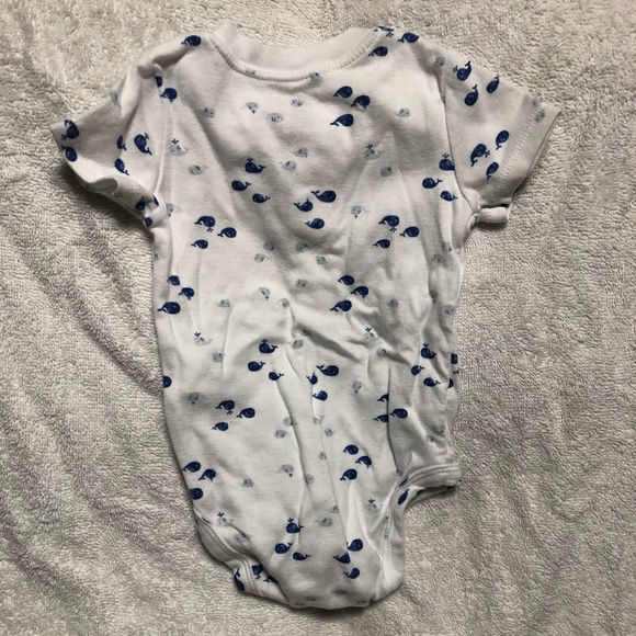 Carter’s baby onesie unisex - Picture 4 of 4